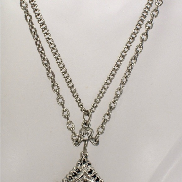 Vintage Whiting & Davis Filigree Ornate Pendant Necklace Flower Cross - Picture 2 of 7